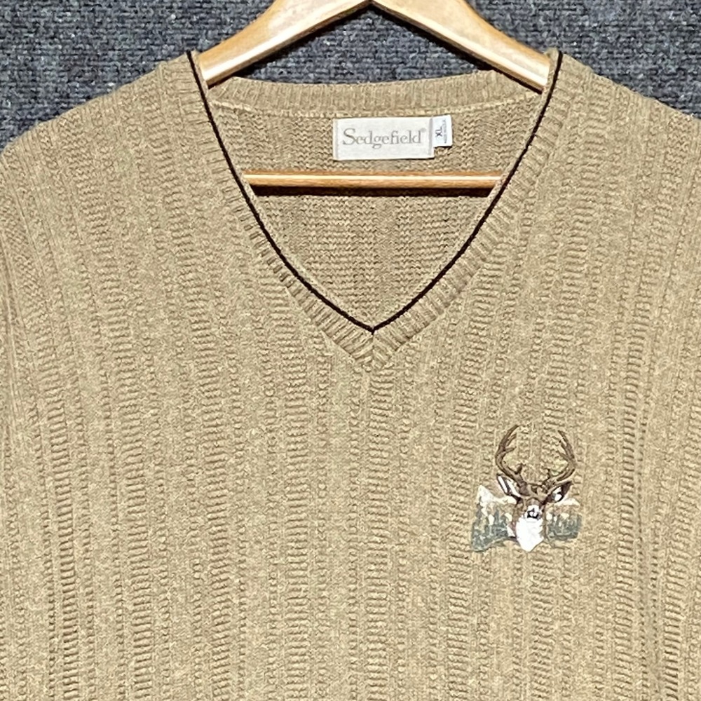 Vintage Sedgefield Mens Tan Deer Embroidered V Neck Knit Sweater XL Made in USA - Picture 2 of 9